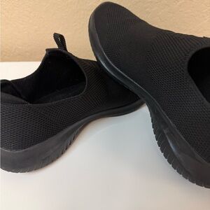 Skechers Black Slip-On Sneakers for women